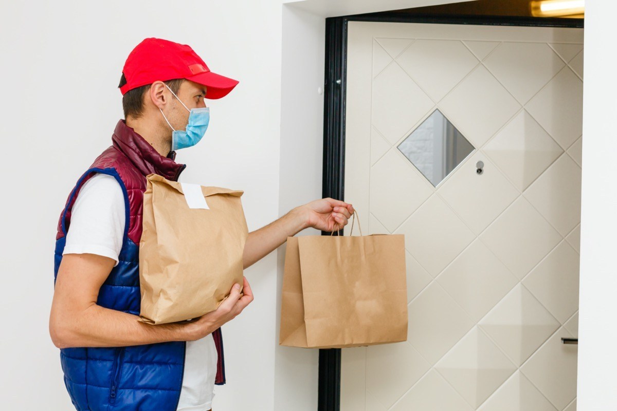 male-food-delivery-home-face-mask-takeout